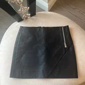 Faux blanknyc leather skirt with zipper